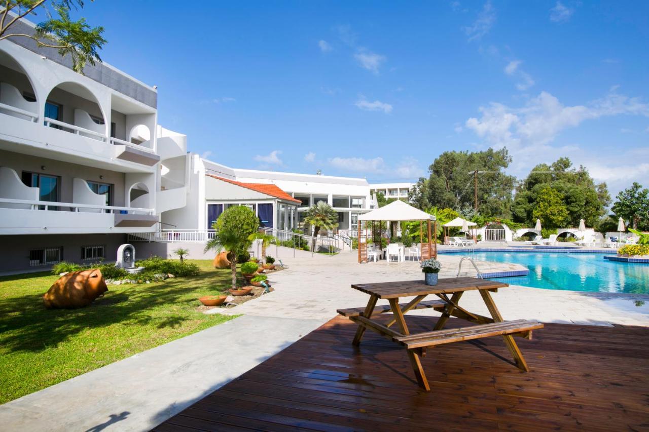 Happy Days Hotel, Adults Only Theologos  Bagian luar foto
